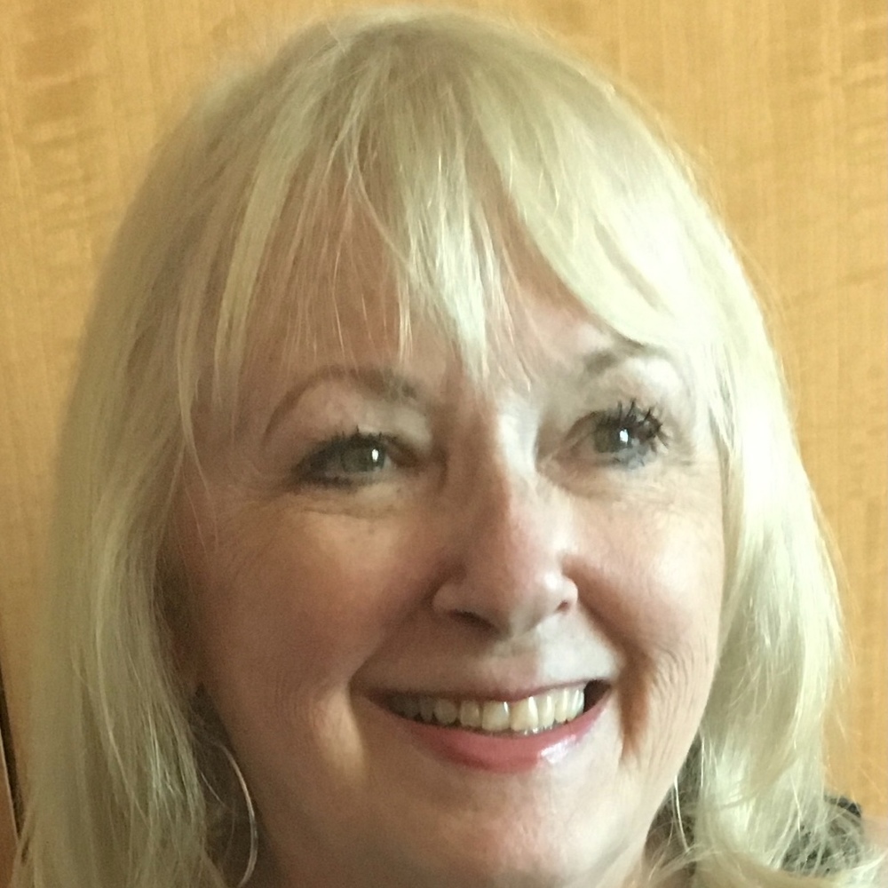 Meet your Posher, Gloria